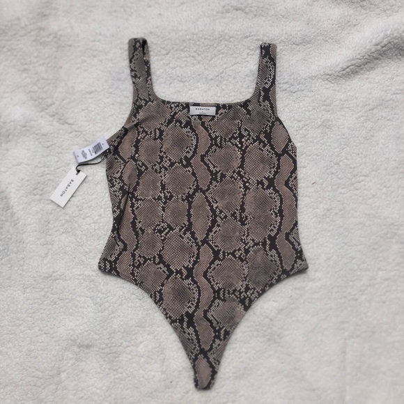 Aritzia Tops - NWT Babaton Contour Bodysuit Snakeprint